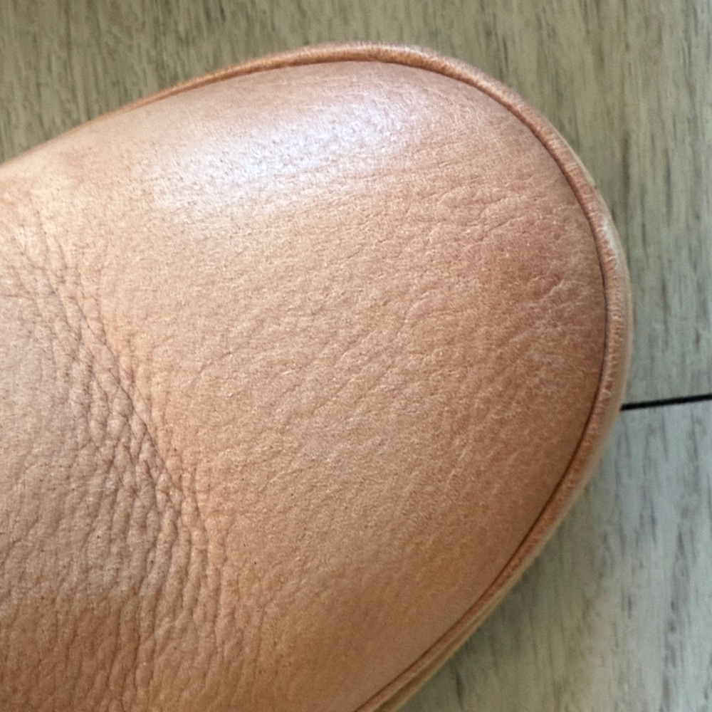 UGG Women's Tan Ankle Boots NWOT - Picture 9 of 12